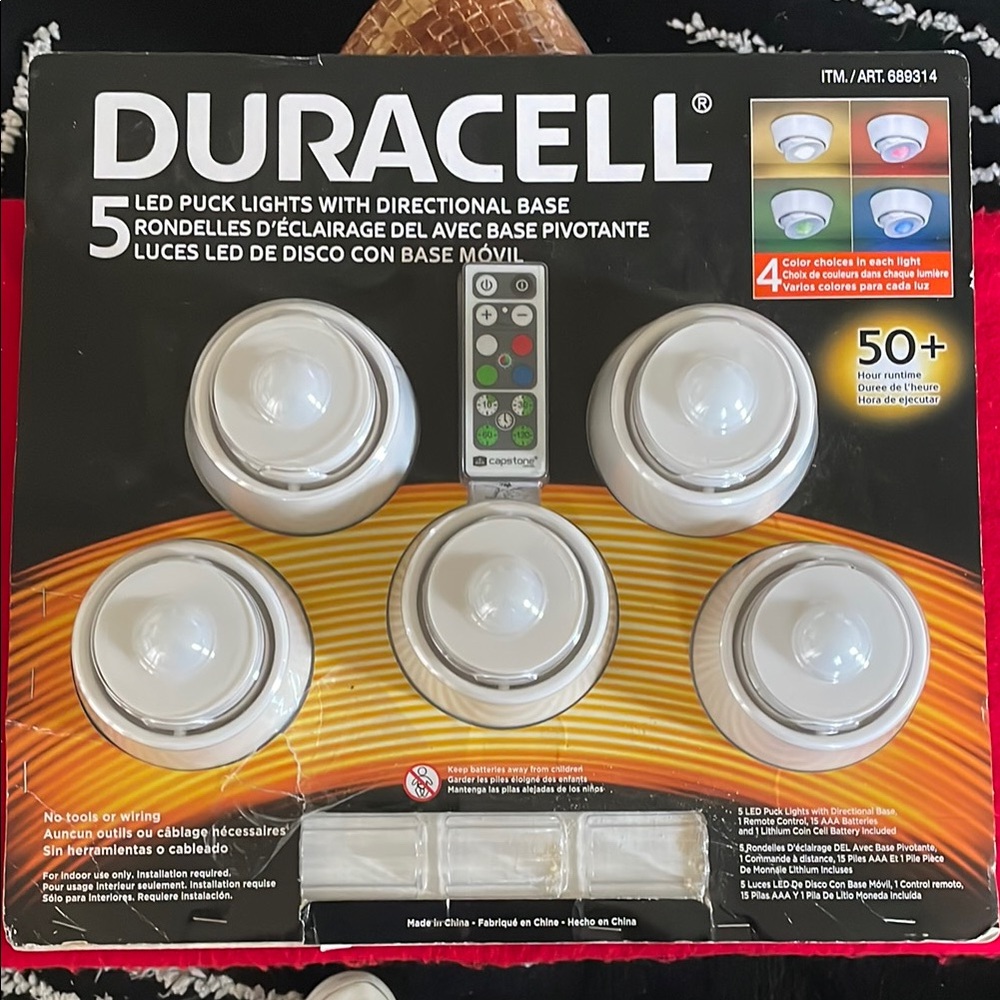 White Wireless Duracell 5 LED Puck Lights